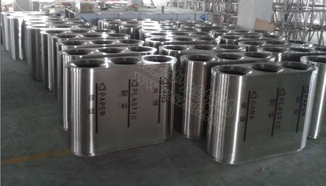 不銹鋼三分類垃圾桶生產圖