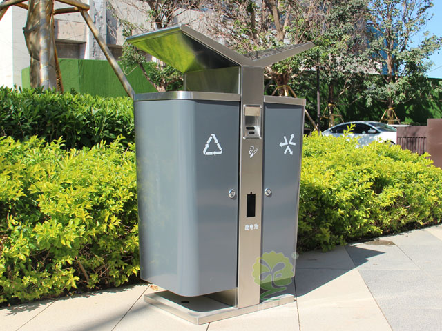 城市戶(hù)外展翅果皮箱