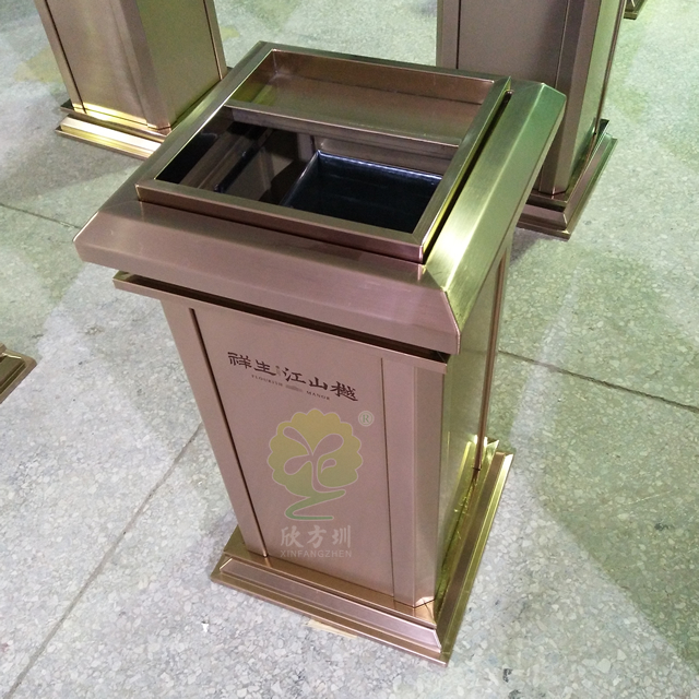 電鍍室內(nèi)方形不銹鋼垃圾桶