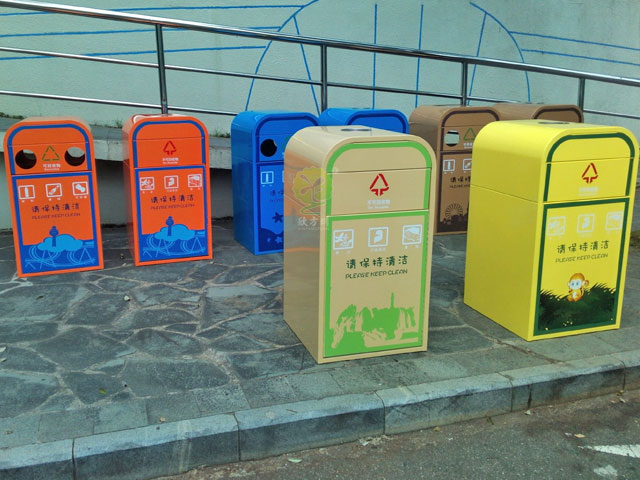 戶外景區方形鋼制垃圾箱