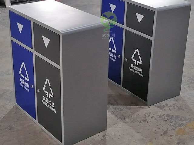 戶外分類垃圾箱